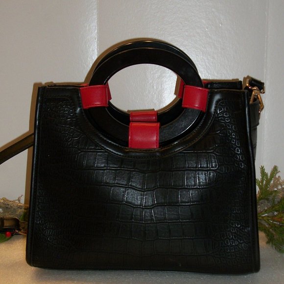 LIKE DREAMS Black & Red Croc Embossed Tote Bag PLUS Cosmetic Bag Insert NEW - Picture 3 of 14
